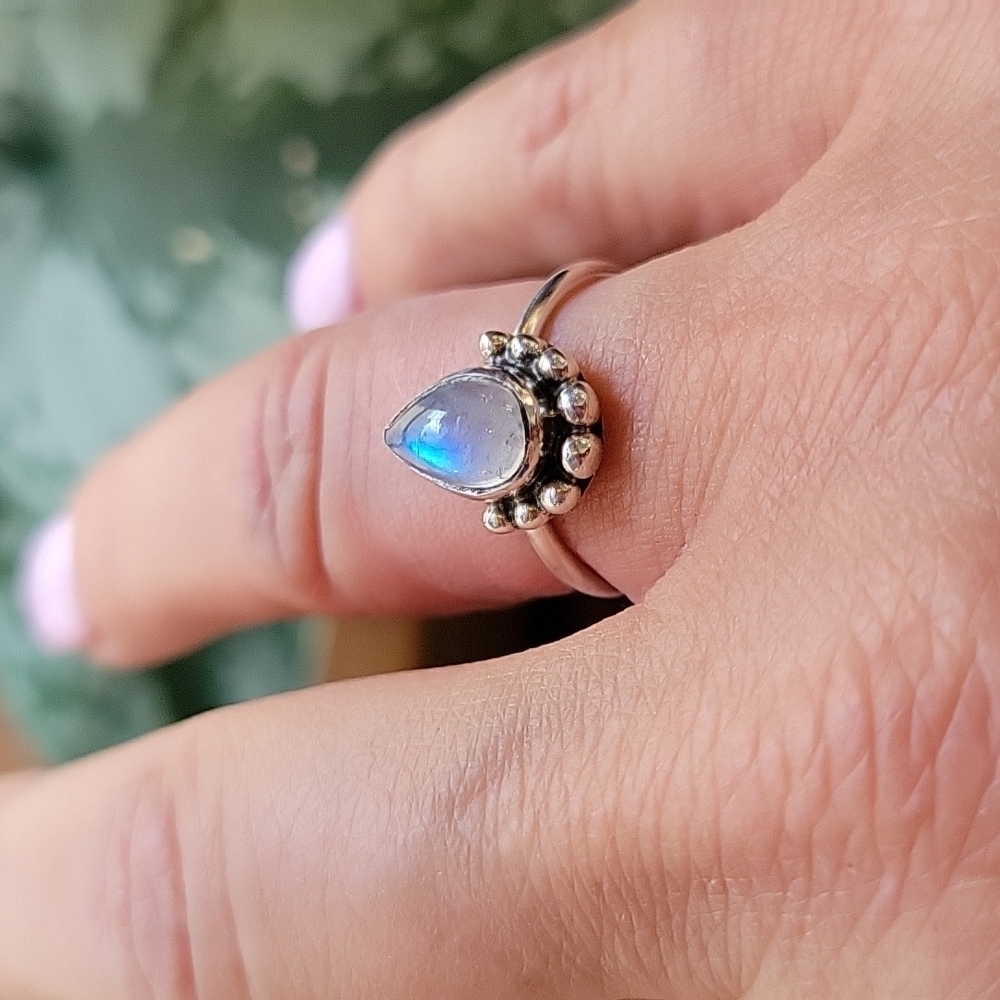 RAINBOW Moonstone Beaded Teardrop Ring, 925 Sterling Silver - Picture 4 of 8